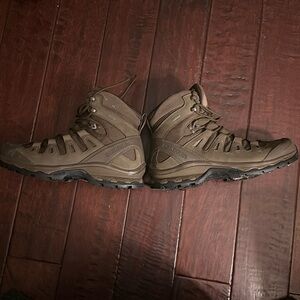 Salomon Quest 4D Gate Forces 2. Goretex brown boots.